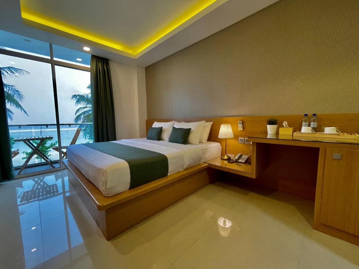 Huvan Beach Hotel At Hulhumalé Exteriér fotografie